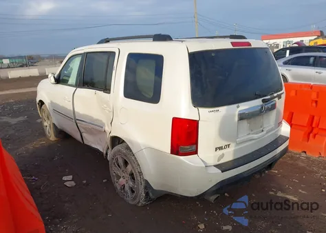 2013 Honda Pilot Touring z USA, uszkodzony, nr VIN 5FNYF4H96DB009594